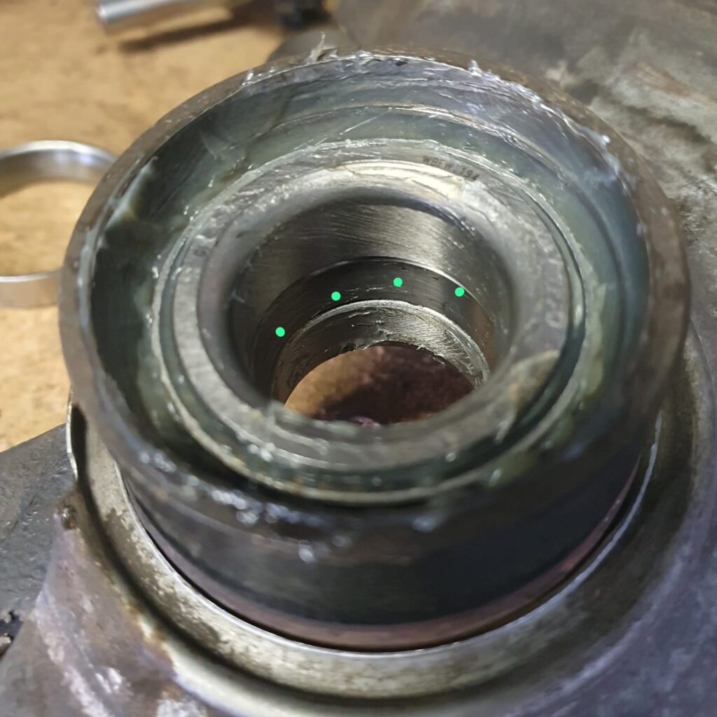 Roelf & jack's service station george